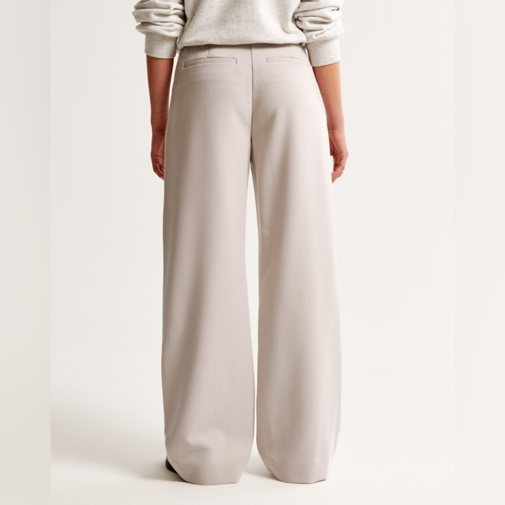 Abercrombie & Fitch Sloane Ultra High Rise Wide Leg Pants Light Taupe 26 - Picture 2 of 7